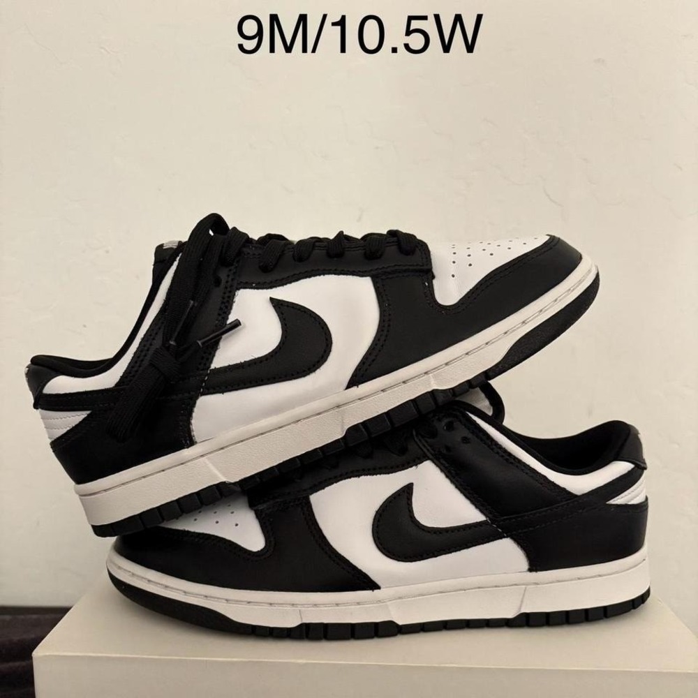 Nike Dunks "Panda"Classic. Men's Size 9 - Pre-Owned EXCELLENT CONDITION.